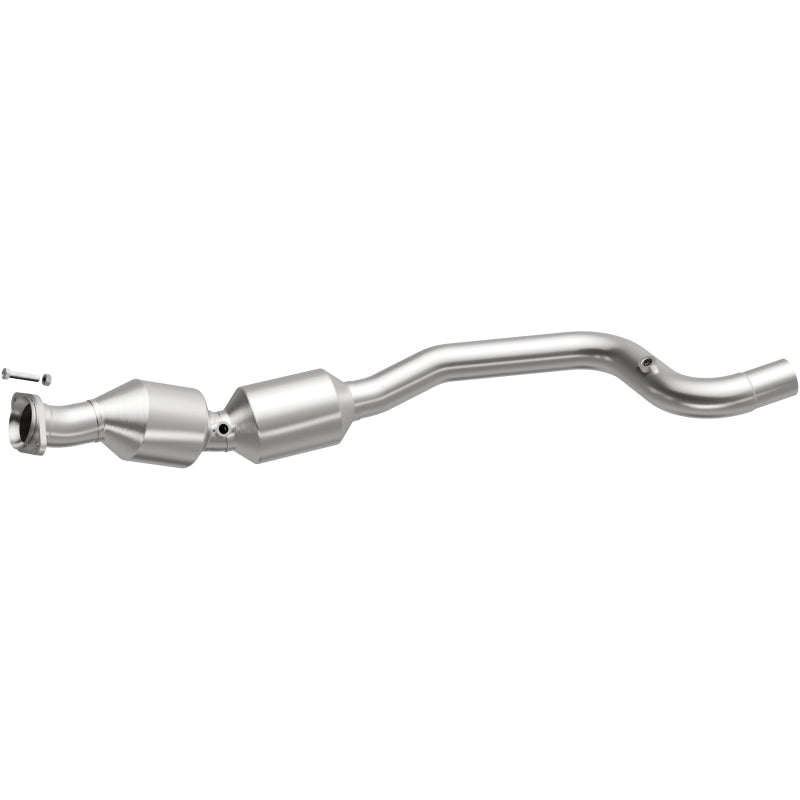 Magnaflow 13-17 Range Rover V8 5 OEM Underbody Direct Fit EPA Compliant Catalytic Converter - OE PN(s) LR0 52356