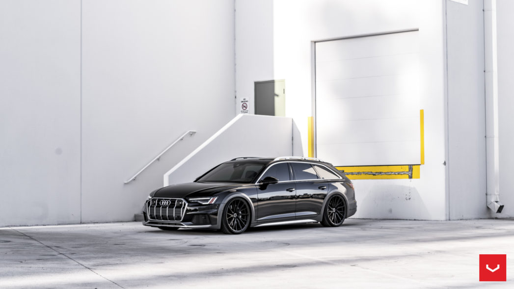Vossen Custom Built Hybrid Forged HF-4T Wheel
