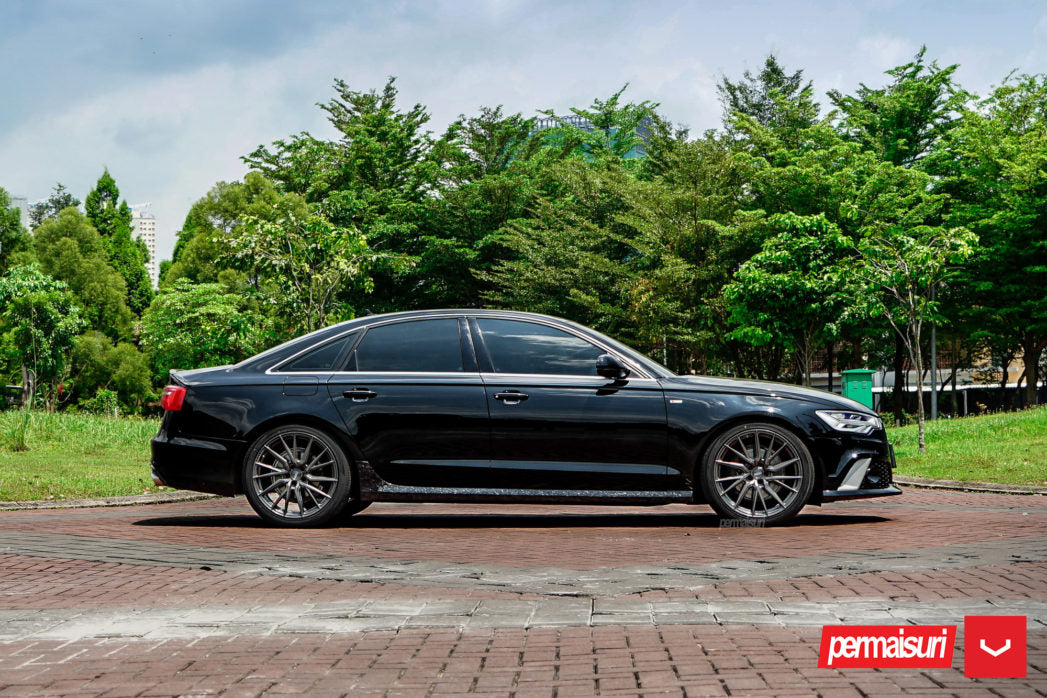 Vossen Custom Built Hybrid Forged HF-4T Wheel