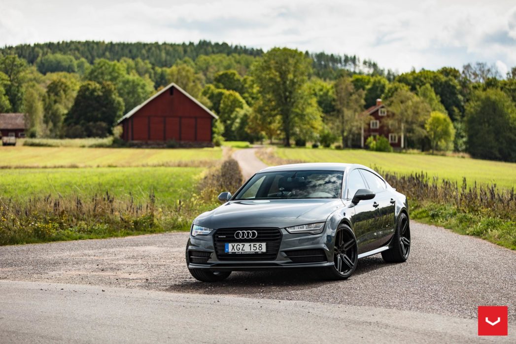 Vossen Custom Built Hybrid Forged HF-1 Wheel