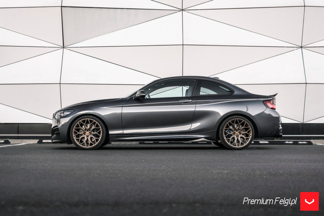 Vossen Custom Built Hybrid Forged HF-2 Wheel