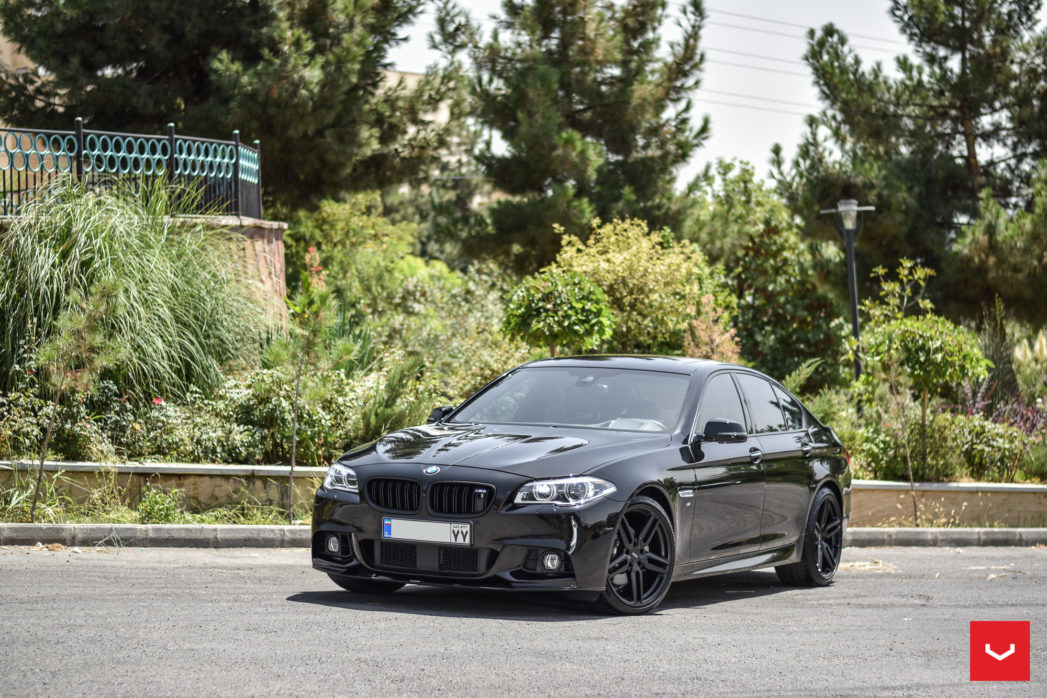 Vossen Custom Built Hybrid Forged HF-1 Wheel