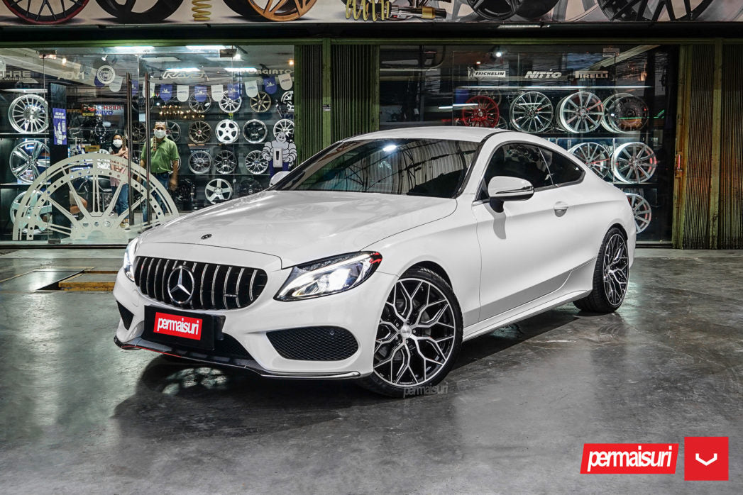 Vossen Custom Built Hybrid Forged HF-2 Wheel