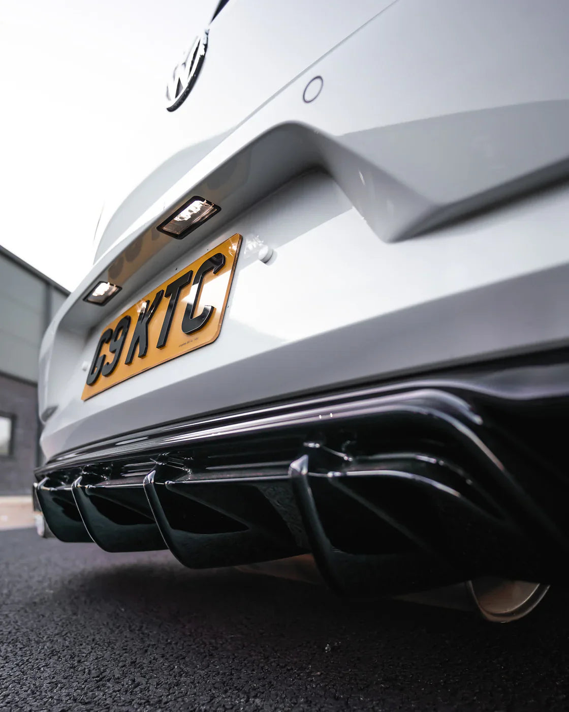 Zaero Design EVO-1 Gloss Black Rear Diffuser - VW Golf GTI Mk7.5