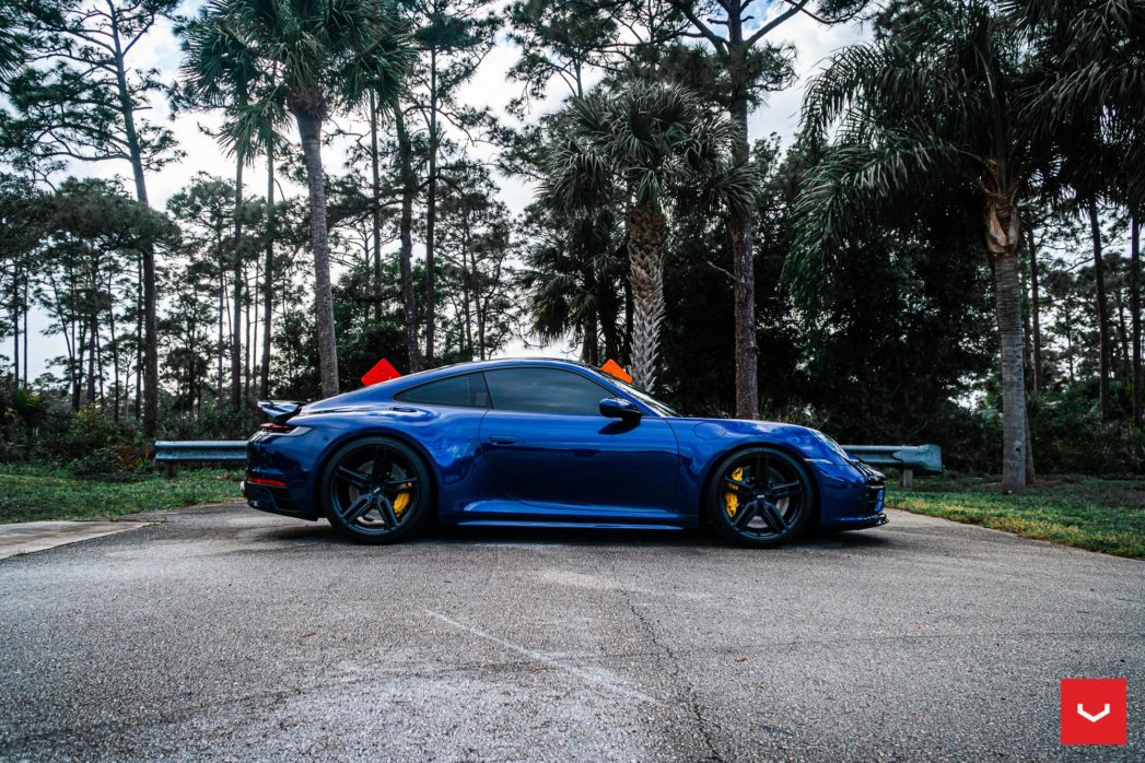 Vossen Custom Built Hybrid Forged HF-1 Wheel