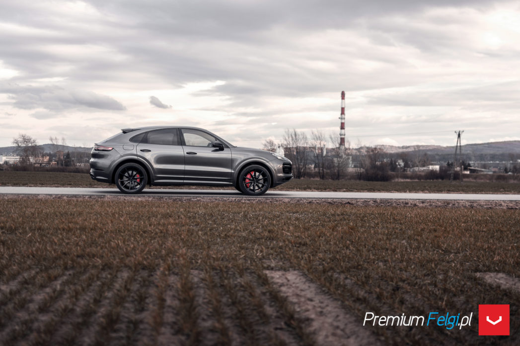 Vossen Custom Built Hybrid Forged HF-3 Wheel