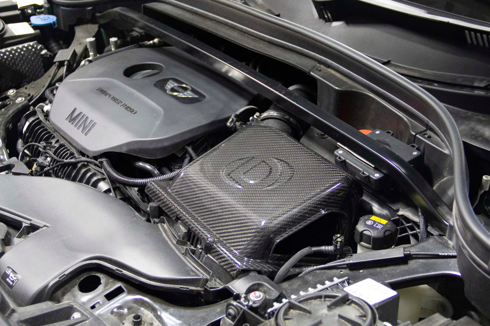 DINAN Carbon Fiber Cold Air Intake - Mini Cooper S/Clubman S/JCW/Countryman S (2020-2023) and BMW X1/X2 28i (2020-2022)