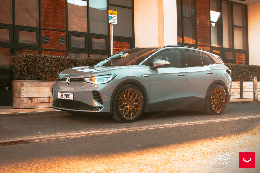 Vossen Custom Built Hybrid Forged HF-2 Wheel