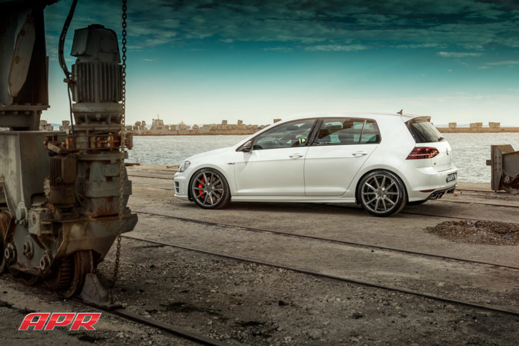 Vossen Custom Built Hybrid Forged VFS1 Wheel