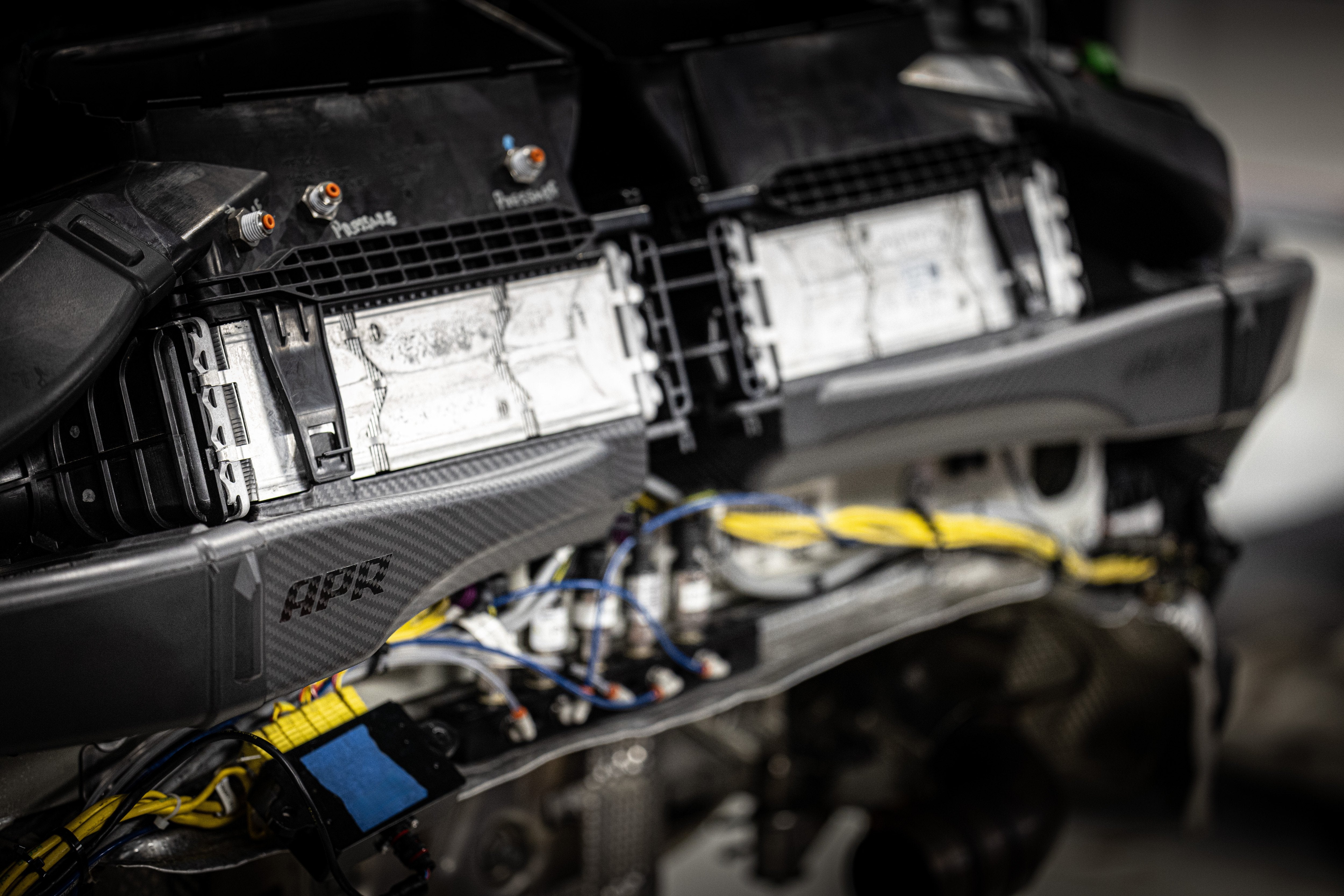 APR Carbon Fiber Intercooler Ducts - Porsche 992 911 3.0T