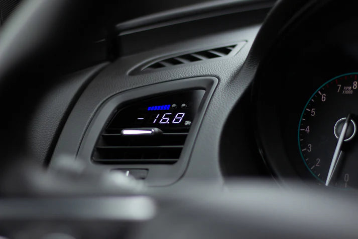 P3 Gauge Red / White - Opel Insignia (2009-2017)