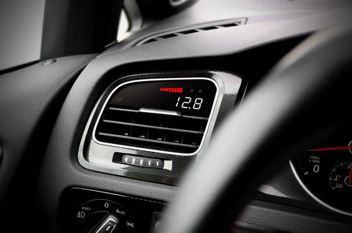 P3 Gauge Red / White - VW Golf / GTI MK7