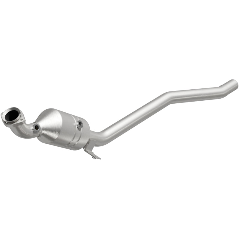 Magnaflow Conv DF 2006-2011 R350 3.5 L Underbody - OE PN(s) 251 490 70 14 and 251 490 02 14
