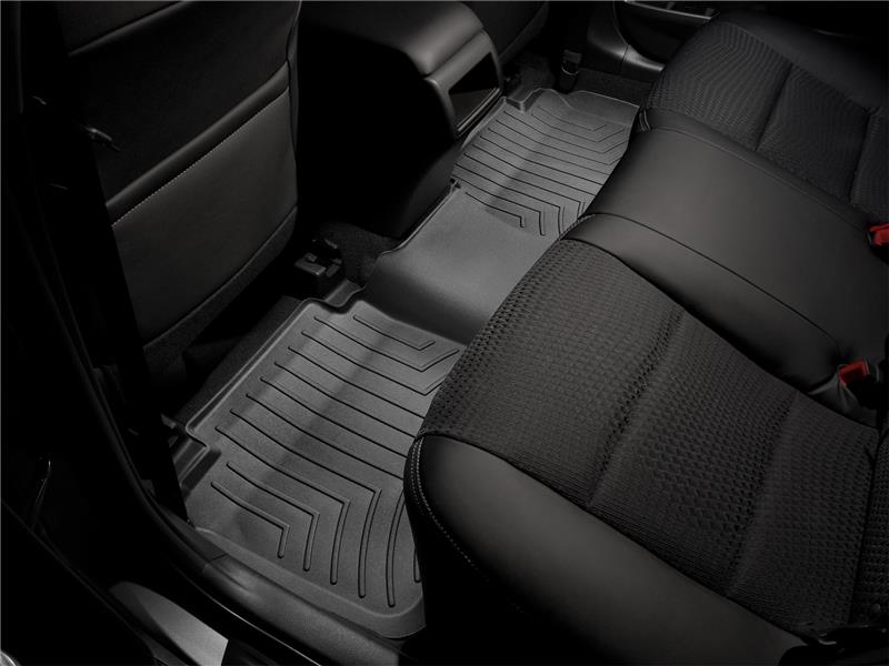 WeatherTech 04-13 Maserati Quatroporte FloorLiner Kit - Black