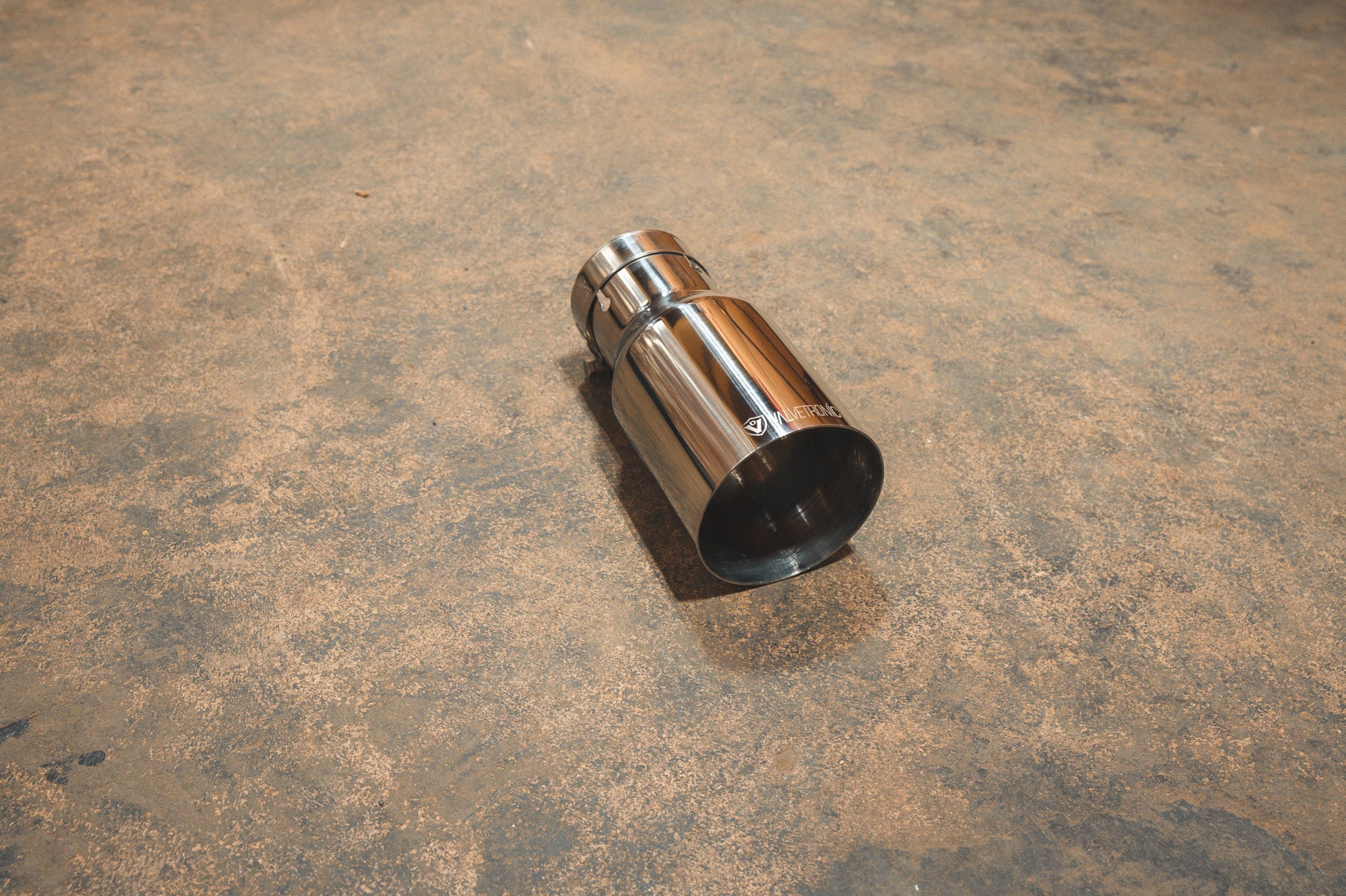 Valvetronic Designs - Single Wall Chrome Tip - 3.0" Inlet to 3.5" Outlet
