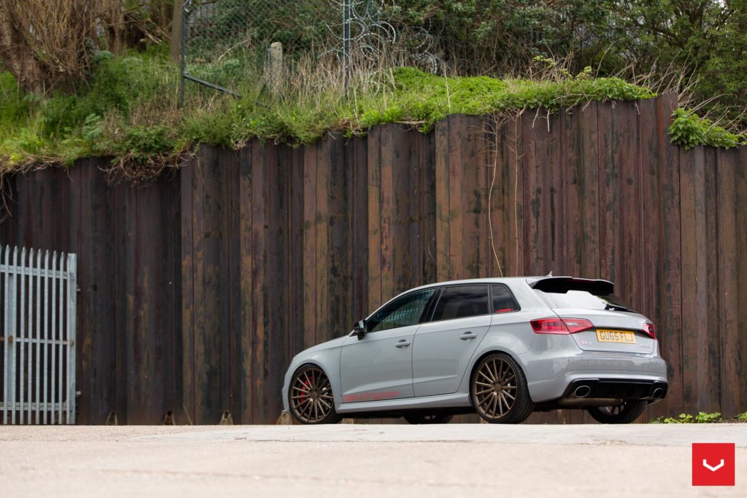 Vossen Custom Built Hybrid Forged VFS2 Wheel