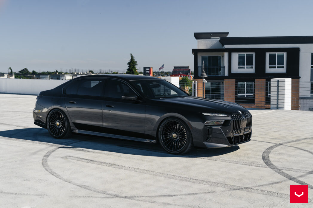 Vossen Custom Built Hybrid Forged HF-8 Wheel