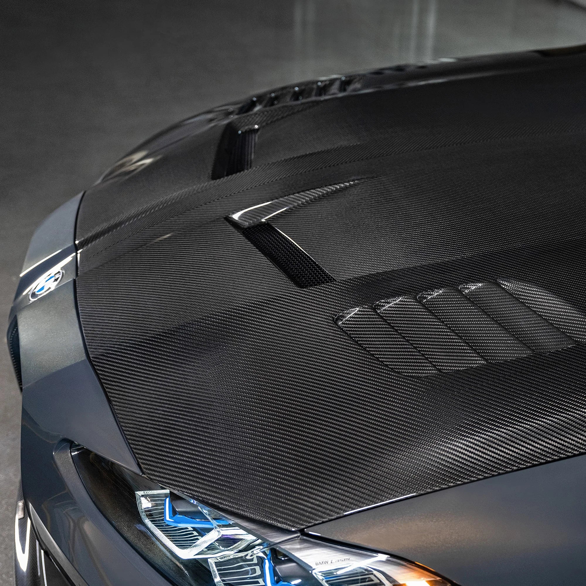 Vorsteiner - BMW G8X M3 | M4 GTS-V Carbon Fiber Aero Bonnet