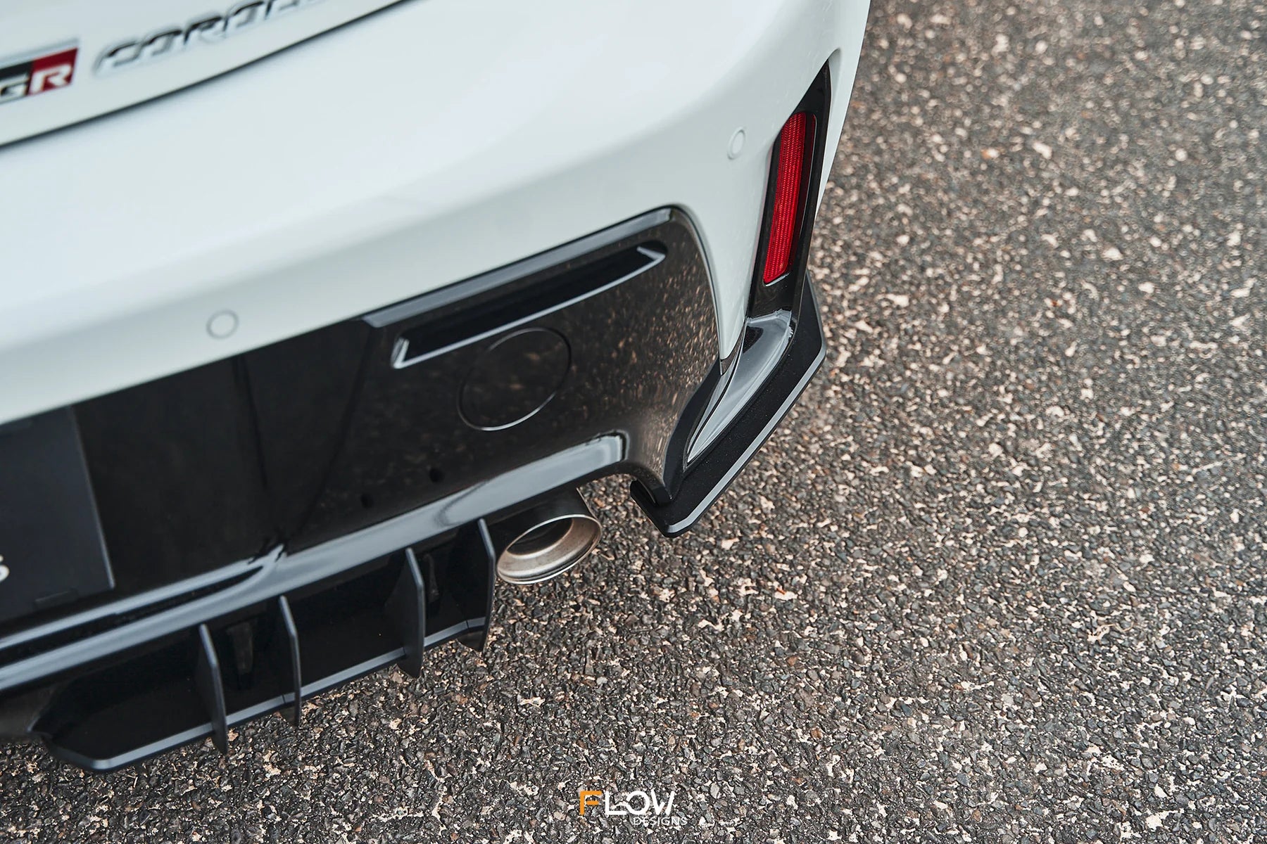 Flow Designs Full Lip Splitter Set Gloss Black - Toyota GR Corolla