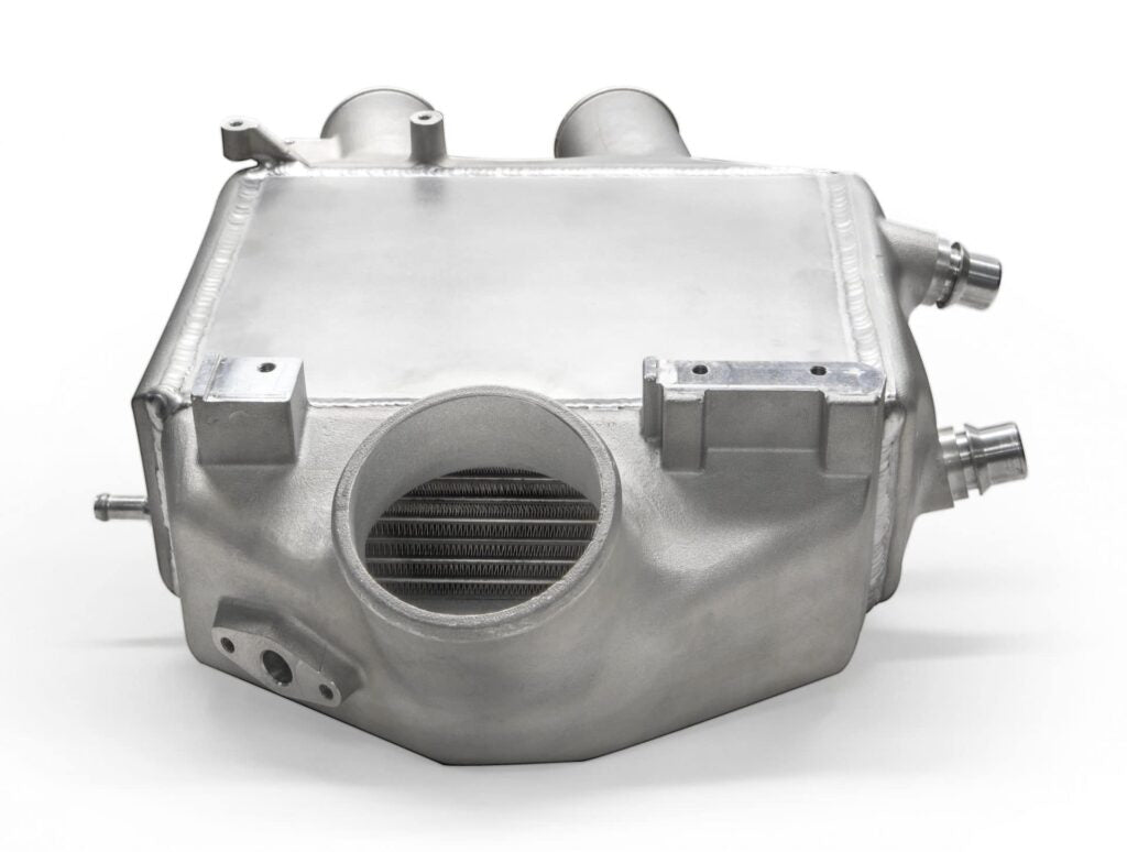 Garrett 2015+ BMW M3/M4 (F80 M3 / F82 F83 M4) Air/Water Performance Intercooler -Silver