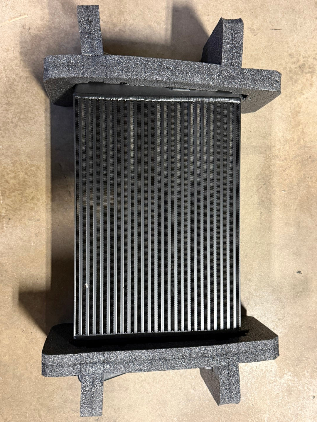 Unitronic Intercooler - MK8/MK8.5 GTI/Golf R - Scratch & Dent Parts