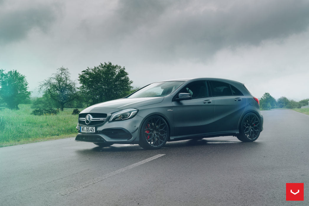 Vossen Custom Built Hybrid Forged HF-2 Wheel