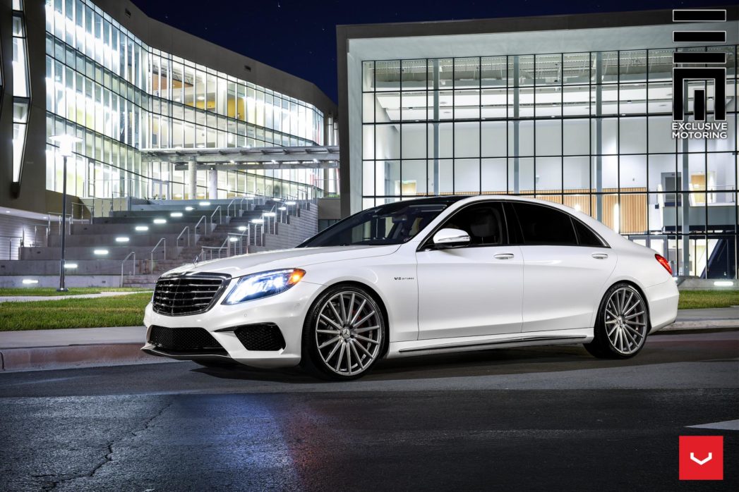 Vossen Custom Built Hybrid Forged VFS2 Wheel