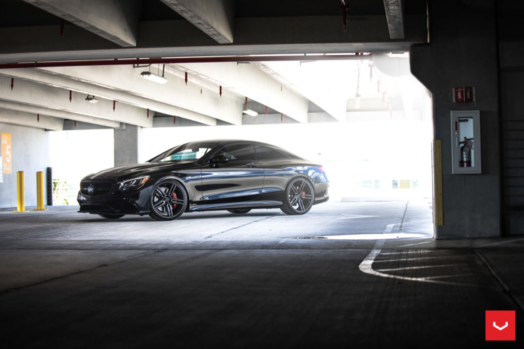 Vossen Custom Built Hybrid Forged HF-1 Wheel