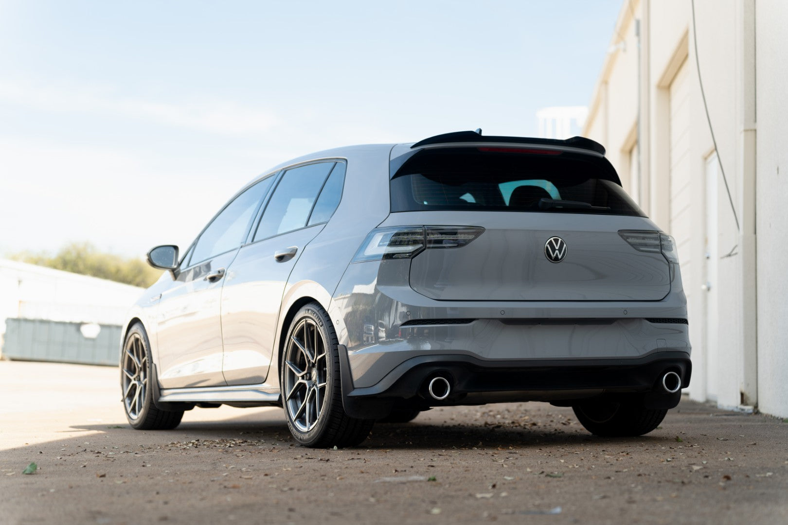 STRASSEWERK MK8/MK8.5 GTI Rear Spoiler Extension (2022+)
