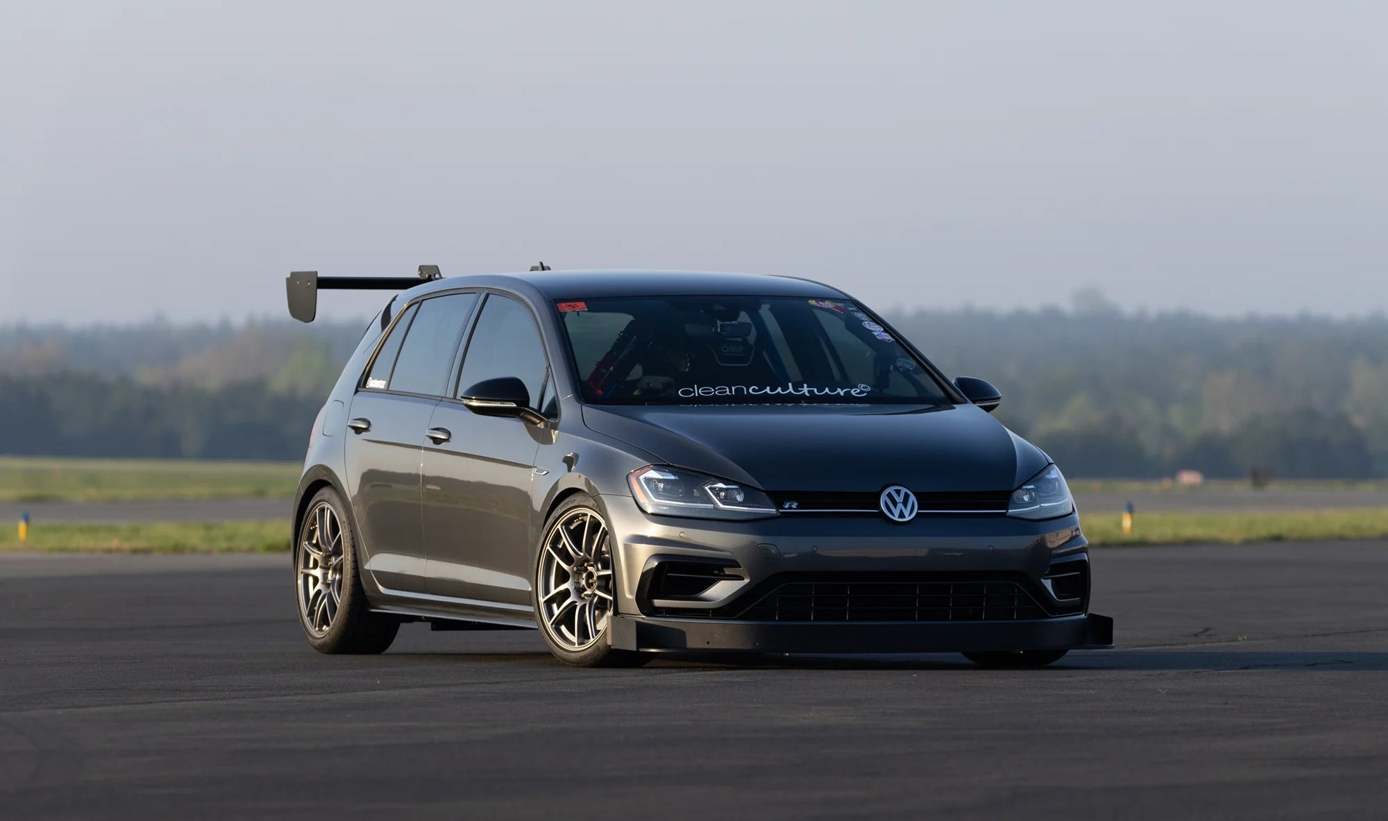 aerofabb Competition Series Front Splitter - MK7 GTI