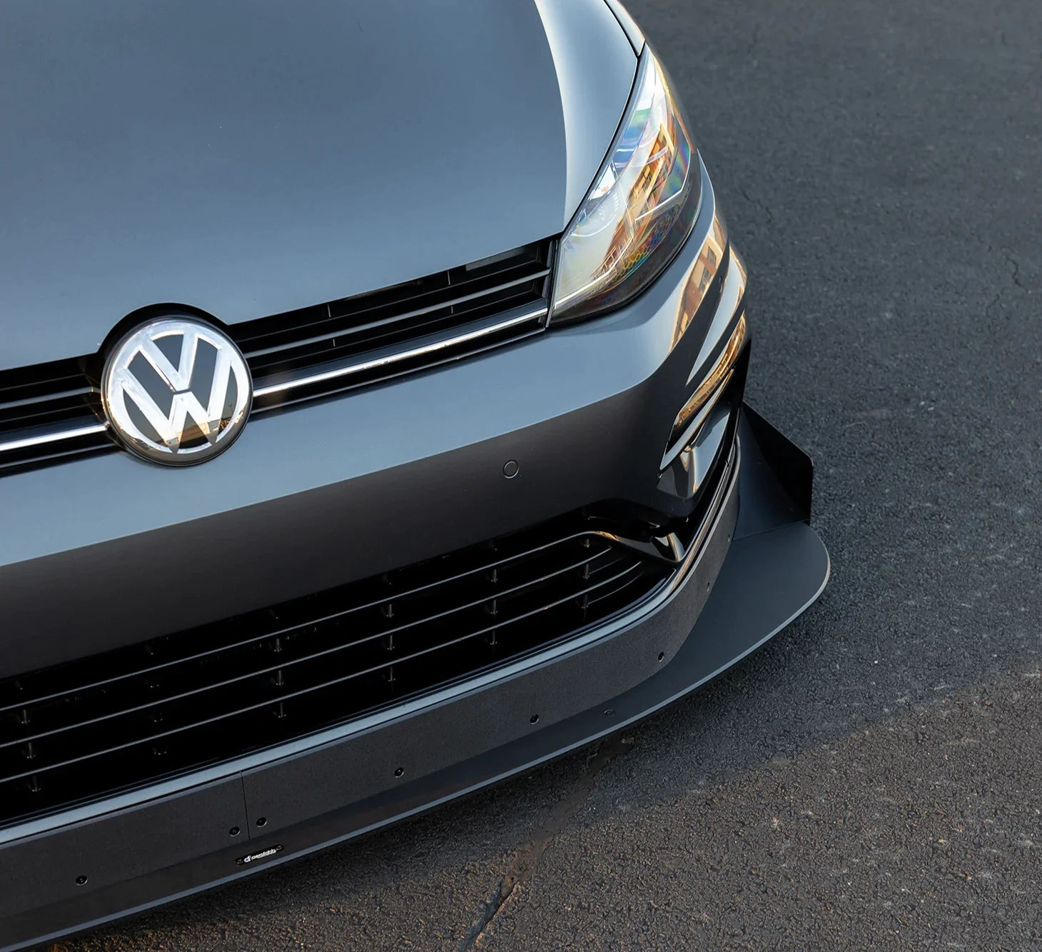 aerofabb Competition Series Front Splitter - MK7.5 GTI
