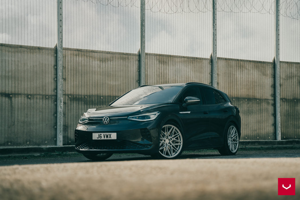 Vossen Custom Built Hybrid Forged HF-7 Wheel