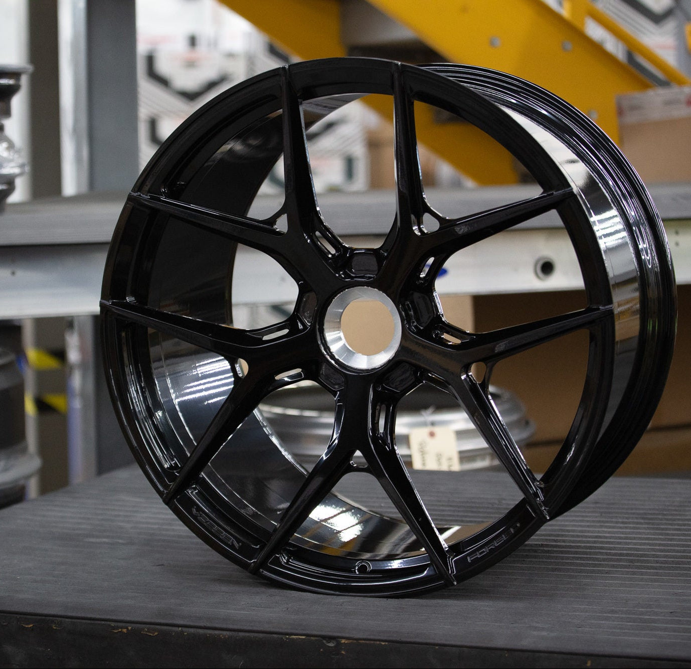 Vossen Forged S21-01 - 22x11.5 - 5x132 - ET24 - 66.5 - Gloss Black Wheel - BMW M5 G9x Fitment - Rear