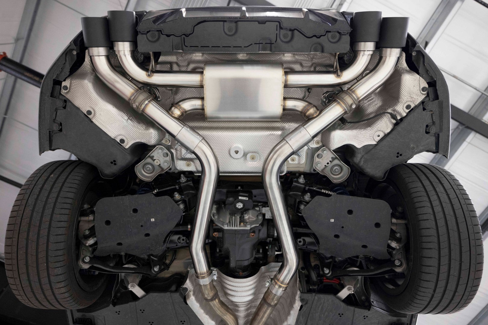 DINAN Valved Axle-Back Exhaust - BMW G42 M240i