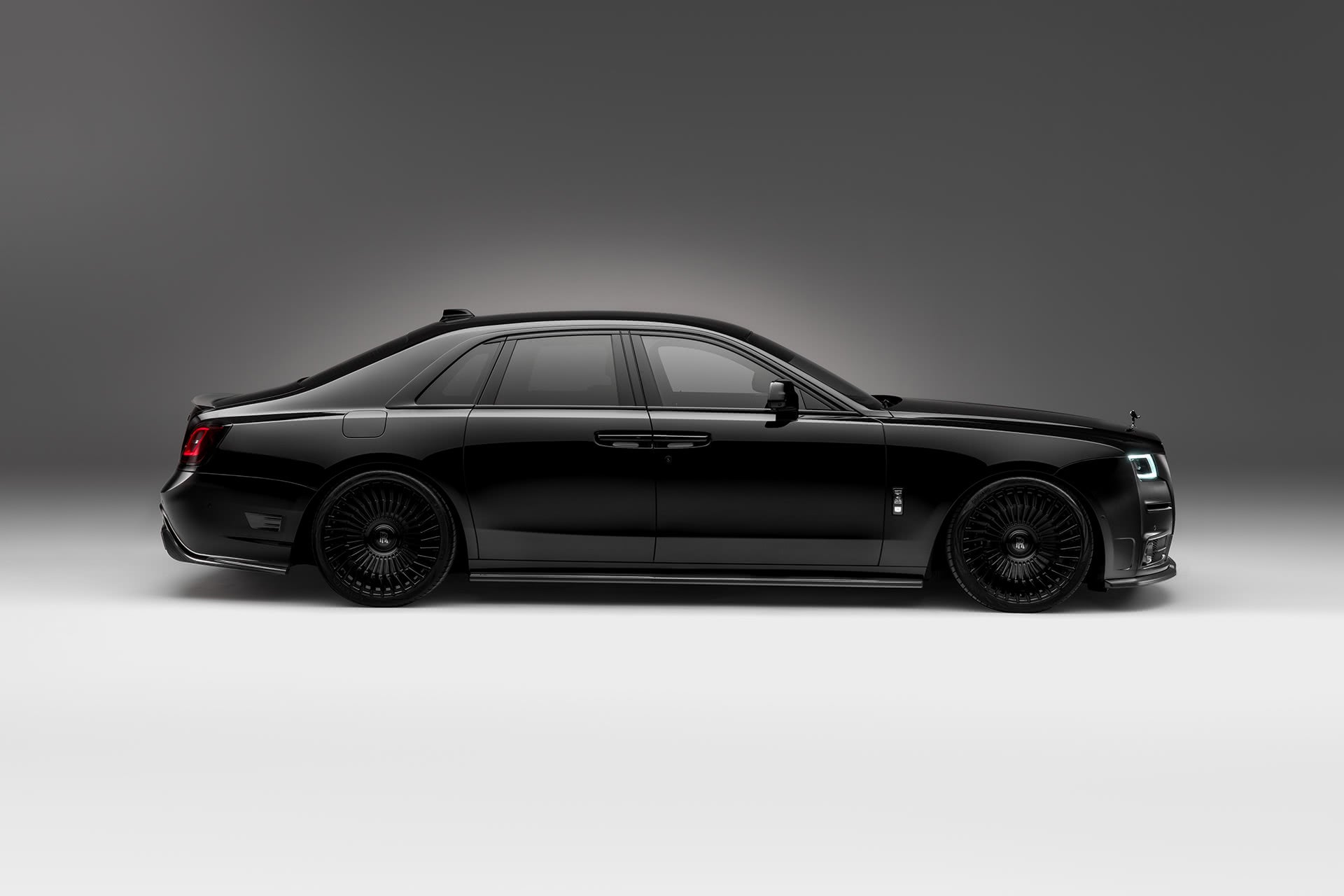 Urban Automotive Rolls Royce Ghost Carbon Fiber Body Program
