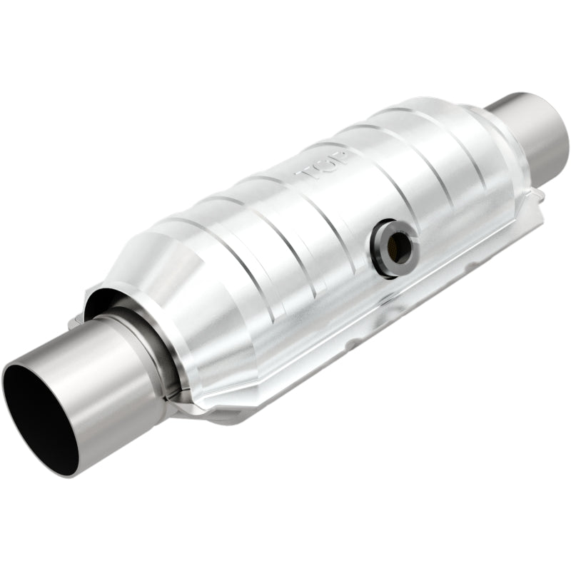 Magnaflow Conv Univ 2.25in Inlet/Outlet Center/Center Round 11in Body L x 5.125in W x 15in Overall L