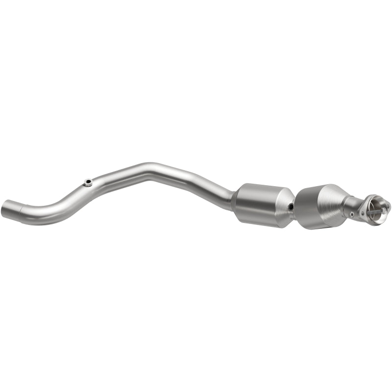 Magnaflow 13-17 Range Rover V8 5 OEM Underbody Direct Fit EPA Compliant Catalytic Converter - OE PN(s) LR0 52355