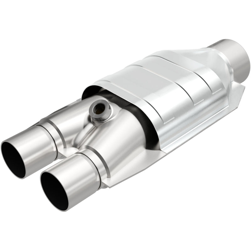 Magnaflow Conv Universal 2.5 inch/2 inch S/D PC2 Rear