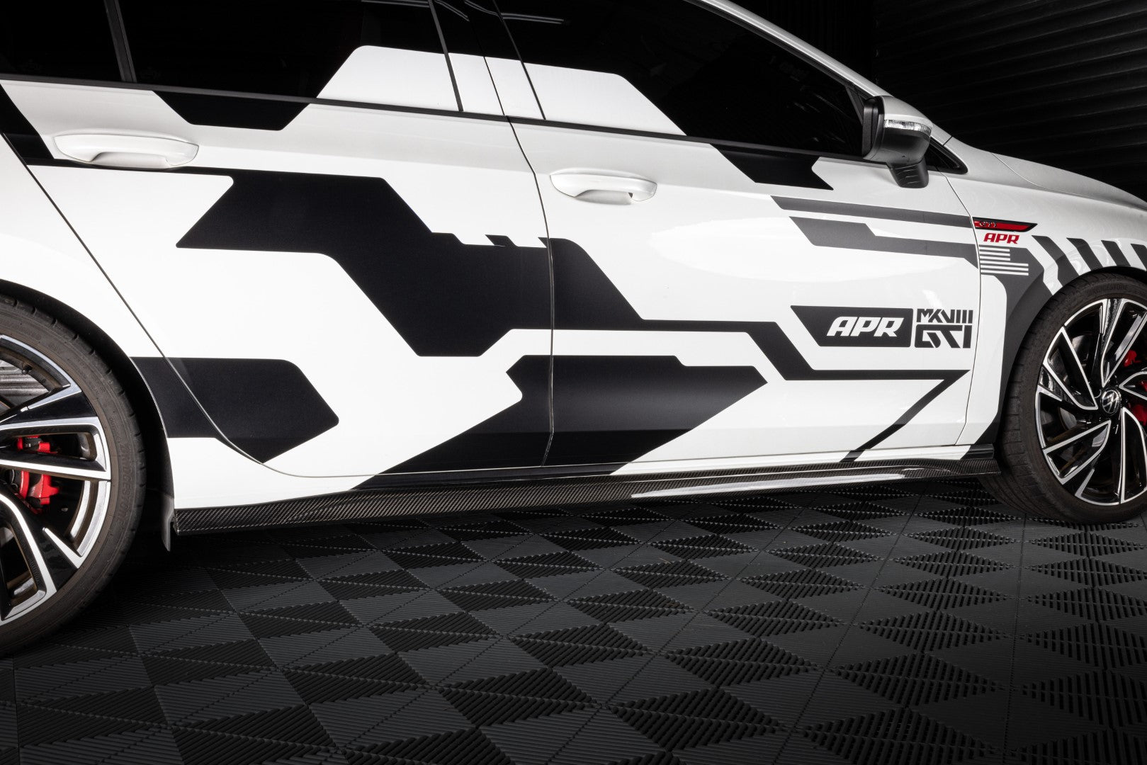 APR Full Carbon Fiber Kit - MK8